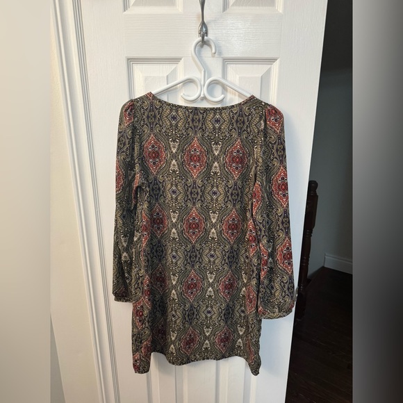 Mid length dress - Picture 2 of 2